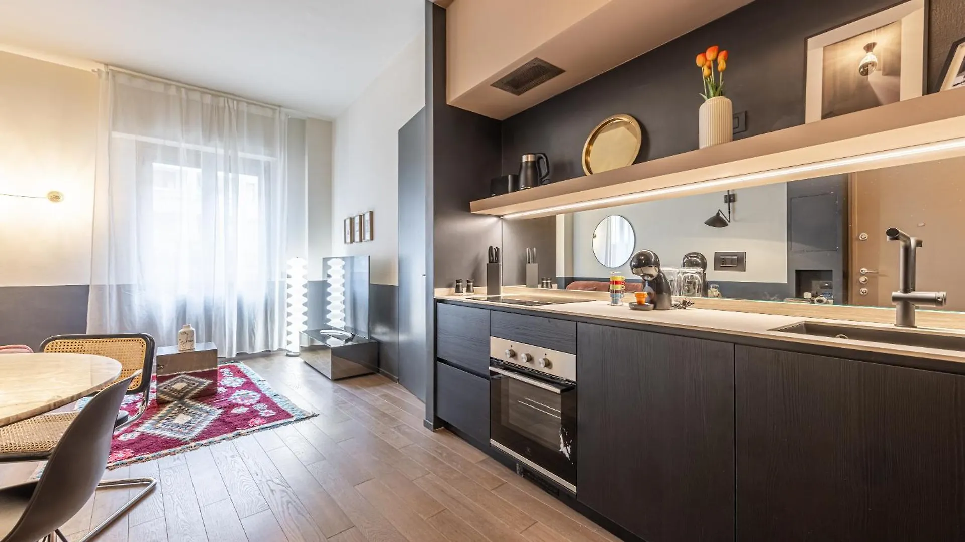 Zuretti Modern Comfort Near Central Station Milánó 0*,